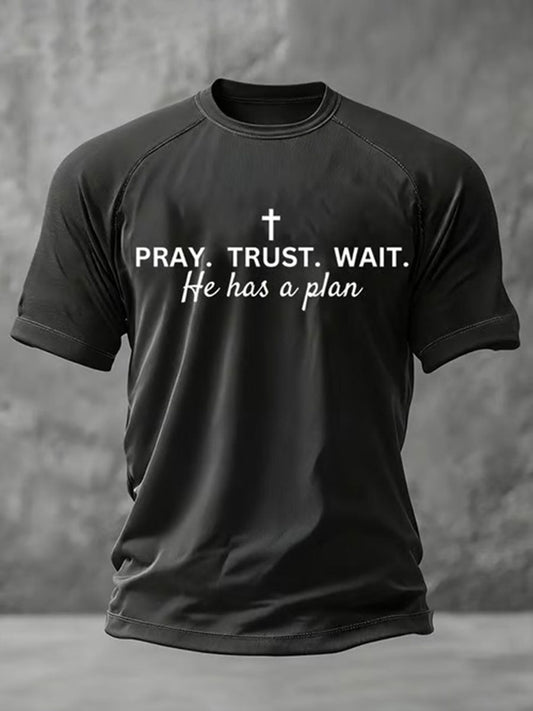 Men's Pray Wait Trust Printed Casual T-shirt