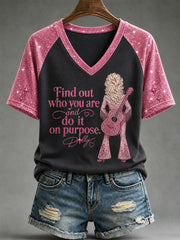 Women's Rip Country Music Lover Queen of Country Print V-Neck Tee